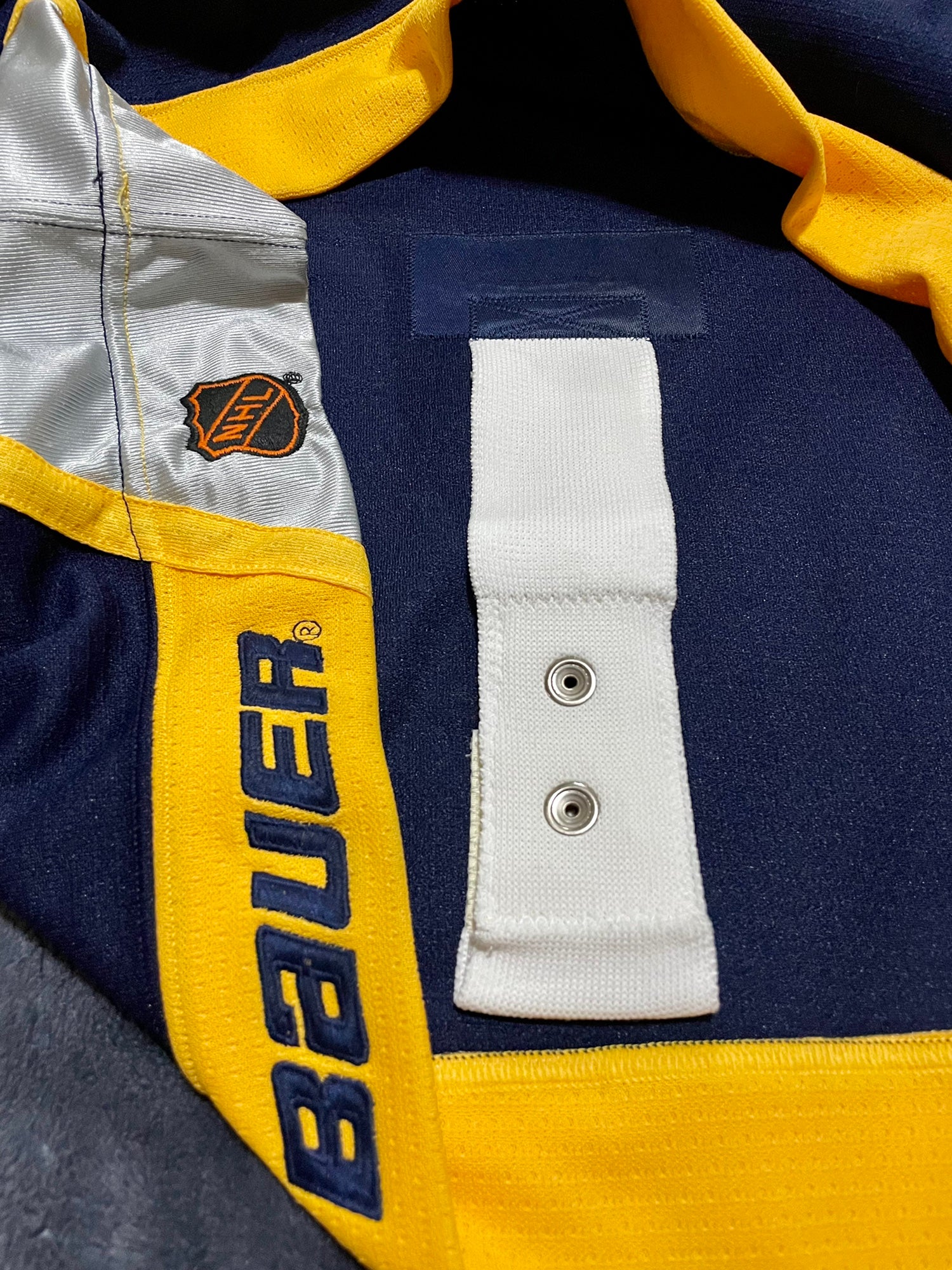 rare vintage Bauer Nashville Predators Hockey Jersey Size XL