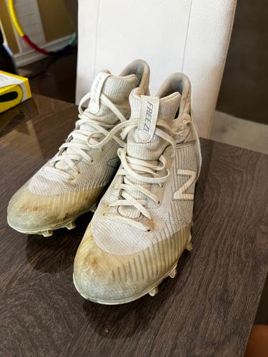 White New Molded Cleats Mid Top Freeze