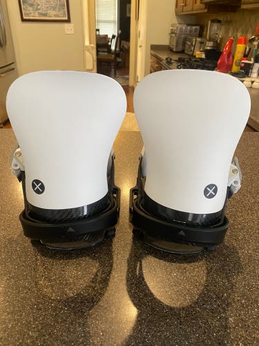 Men's Large Burton All Mountain Burton X EST Snowboard Bindings
