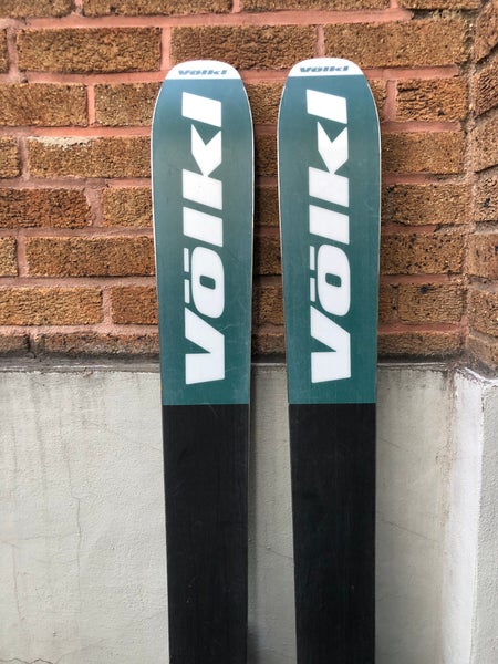 2020 Volkl 100Eight used ski with bindings Size 181 (Option 220175