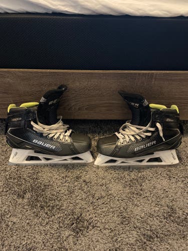 Used Bauer Regular Width  Size 10 Pro Hockey Goalie Skates