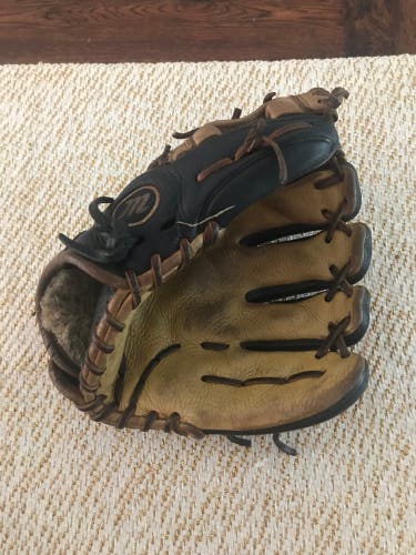 marucci Baseball glove