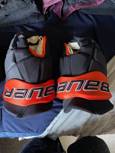 New Bauer 14" Pro Stock Vapor X Gloves