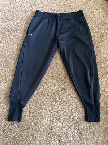 Black Large Under Armour Joggers