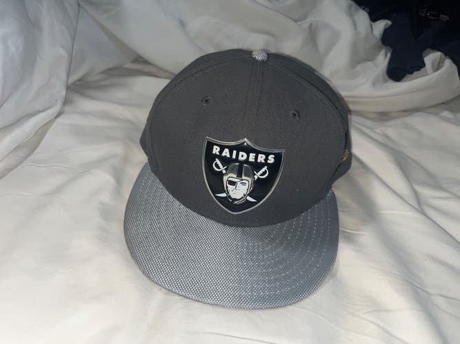 fitted raiders hat
