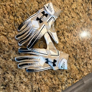 UA Youth Football Gloves