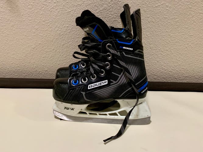 Youth 11R Bauer Nexus N6000 Hockey Skates