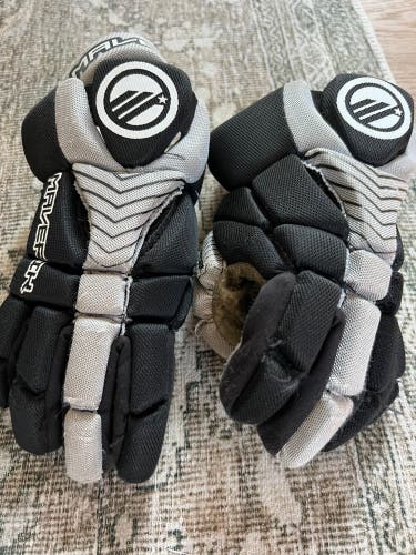 Maverick charger gloves
