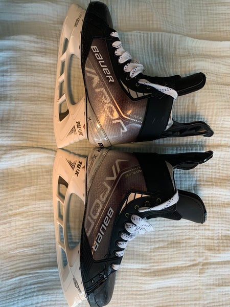 Used Bauer Pro Stock Size 8.5 Vapor Hyperlite Hockey Skates