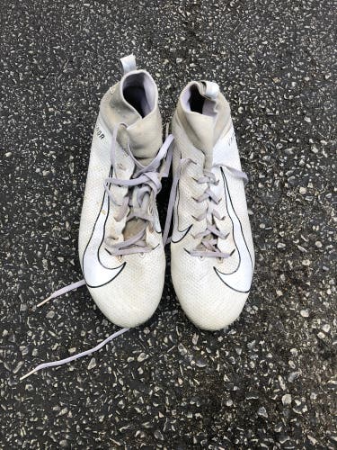 Used Size 11.5 (Women's 12.5) Nike