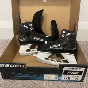 Youth New Bauer Ns Hockey Skates Regular Width Size 11