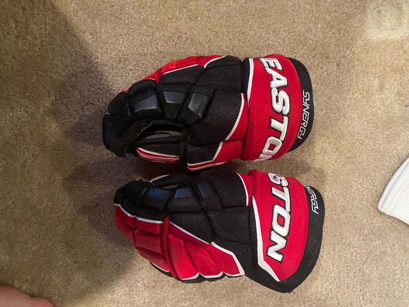 Used Easton Synergy Gloves 14" Red/Black