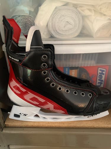 New CCM JetSpeed FT4 Pro Stock Skates Size 9.5
