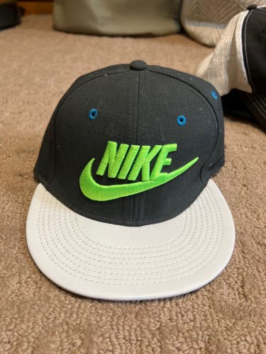 Nike flat rim hat weatherman