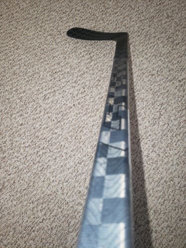 NEW! CCM Trigger 6 Pro Hockey Stick: Left/P29/85 Flex