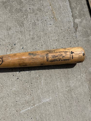 Used Louisville Slugger (-5) 24 oz 29" Bat