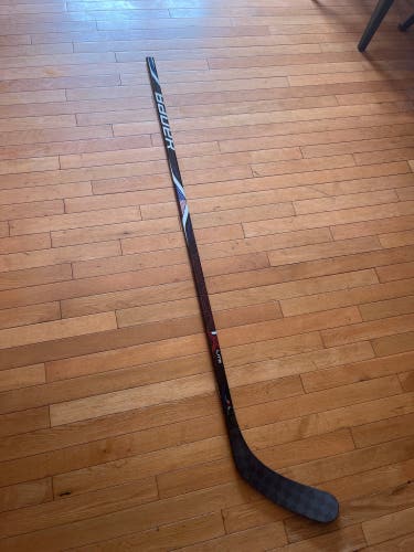 Senior Left Hand P92 Pro Stock Vapor 1X Lite Hockey Stick
