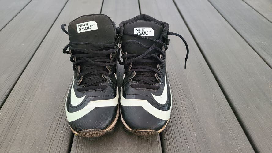 Black Used Size 4 Youth Kid's Cleats Nike High Top Huarache