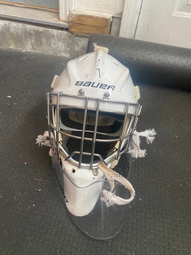Used Bauer  960XPM Goalie Mask