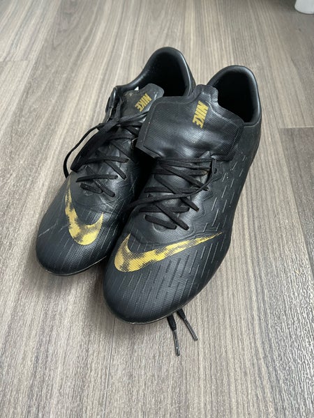 Black Men's Used Size 9.0 (Women's 10) Molded Cleats Nike Vapor Cleats