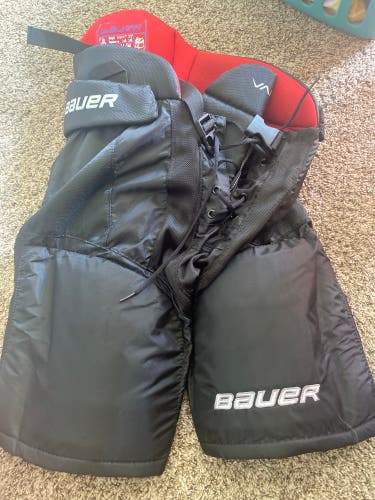 Used Medium Bauer Vapor X5.0 Hockey Pants