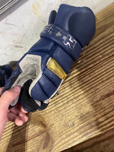 Used Player's Maverik 12" Max Lacrosse Gloves