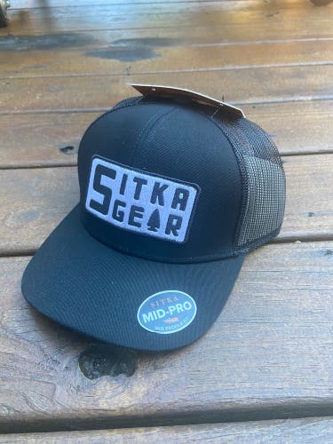 BNWT Sitka Gear Black Woodblock Hat
