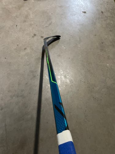 Senior Left Hand P28  Nexus Geo Hockey Stick