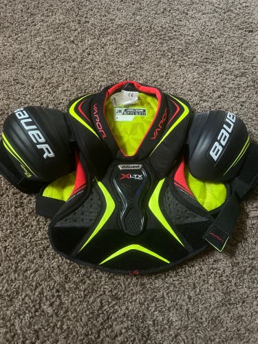 New Large Bauer  Vapor Shoulder Pads