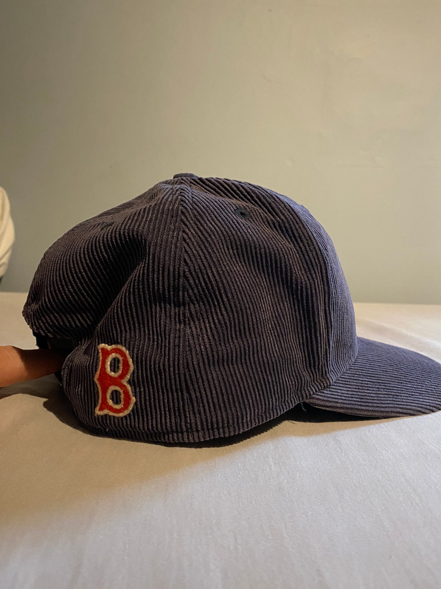 CINCINNATI REDS VINTAGE CORDUROY HAT (Deadstock) – &1 Vintage