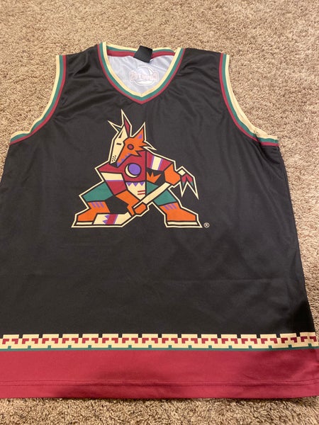 Arizona Coyotes Retro Alternate Hockey Tank - S / Black / Polyester