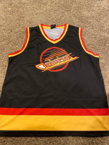 Bench Clearers XL Nhl Team Tank Top