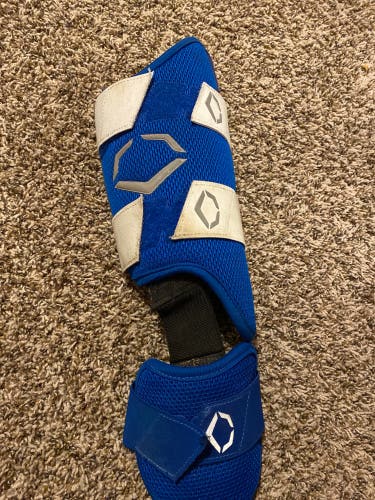 Used Senior EvoShield Shin Guards (Barely Used)