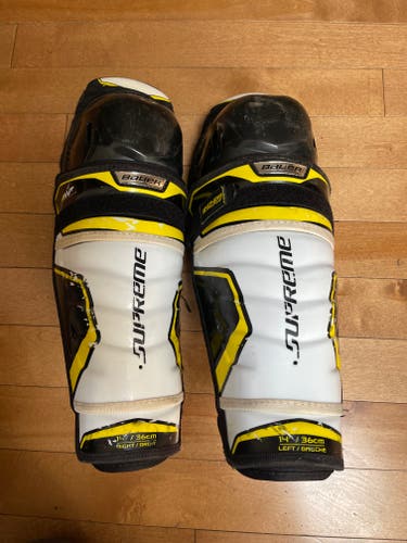 Used Bauer Supreme 2S Pro Shin Pads