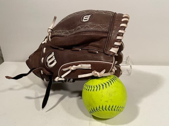Wilson A440 Fastpitch Softball Glove 12 1/2” Nice