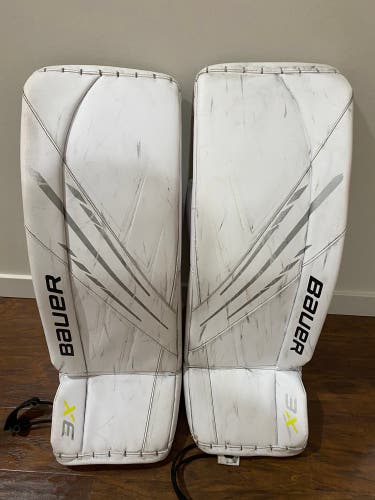 Used 31" Bauer Vapor 3X Goalie Leg Pads