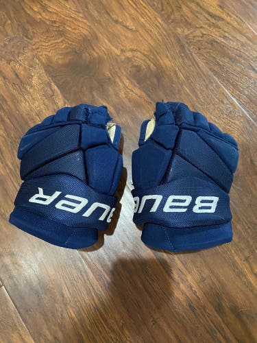 Bauer 11"  Vapor Team Gloves