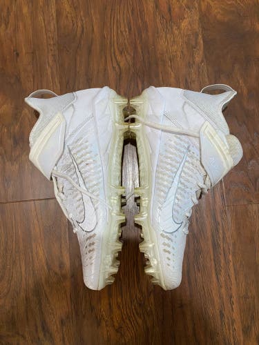 Men's Molded Cleats Mid Top ALPHA