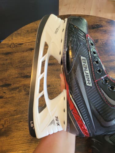 Bauer Vapor XLTX Pro Hockey Skates Size 5.5 EE