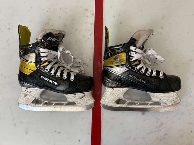 Bauer Supreme 3s Junior Hockey Skates