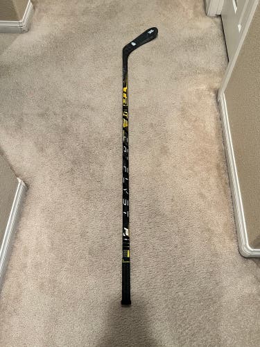 Senior Right Handed TC4  Catalyst PX Hockey Stick