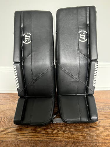Used 26" +1" Warrior Ritual G5 Goalie Leg Pads