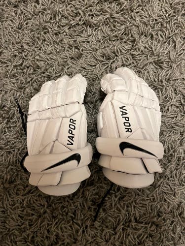 Used Player's Nike 12" Vapor Lacrosse Gloves