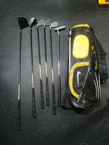 Used Nike Right Handed Clubs (Full Set) - Junior