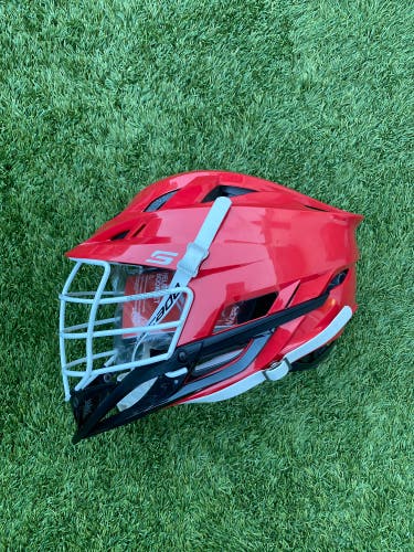 *LIKE NEW* Red Cascade S Helmet