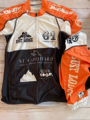 Sugoi Performance Cycling Shirt & Short Set