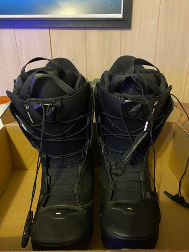 Men's Size 8.0 (Women's 9.0) Salomon Freestyle Dialogue Focus BOA Snowboard Boots