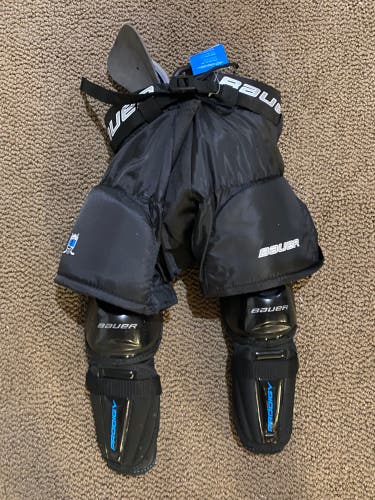 Youth Small Bauer prodigy Hockey Pants