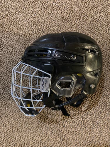 Used Youth Bauer Re-Akt 100 Helmet