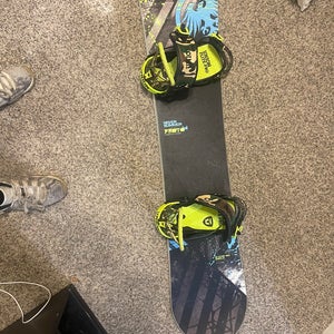 Men's  Never Summer With Bindings Soft Flex Directional Twin Proto type two Snowboard